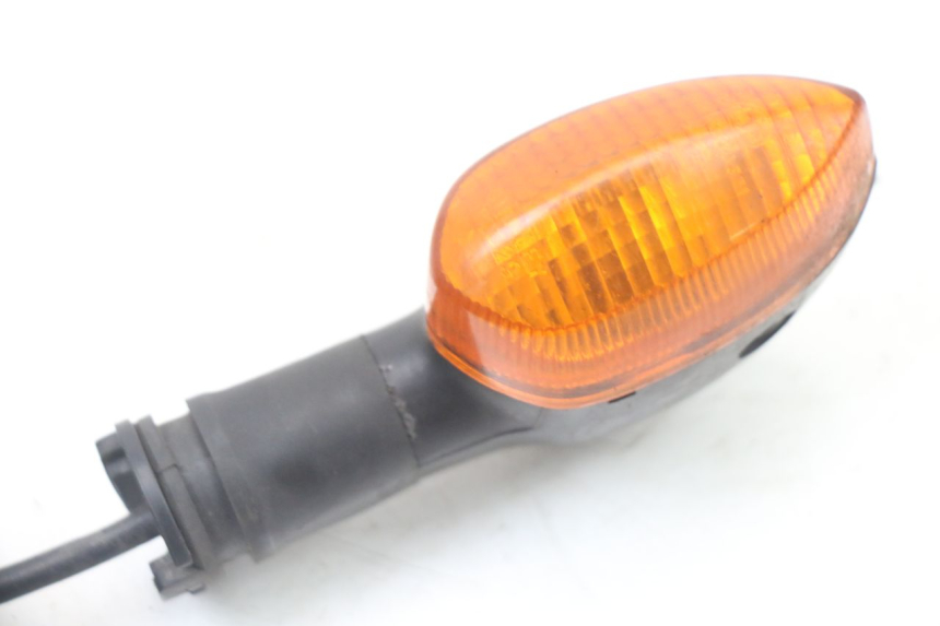 photo de REAR RIGHT TURN SIGNAL YAMAHA FZ6 FAZER S2 600 (2007 - 2011) - Zoom on usage condition