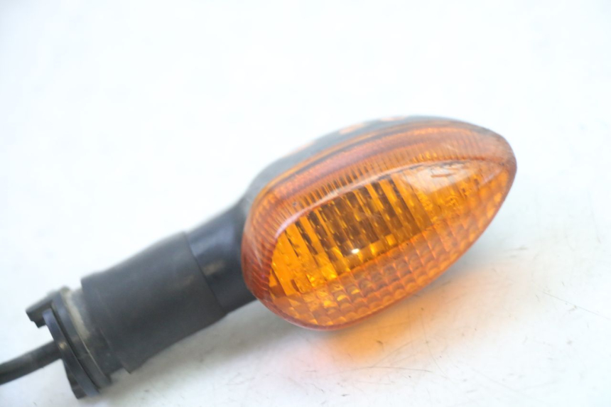 photo de REAR RIGHT TURN SIGNAL YAMAHA FZ6 FAZER S2 600 (2007 - 2011) - Zoom on usage condition