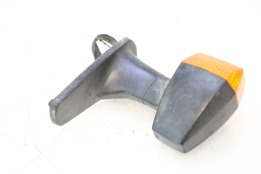 photo de REAR RIGHT TURN SIGNAL KAWASAKI GPX F ZX750F 750 (1986 - 1990) - Zoom on usage condition