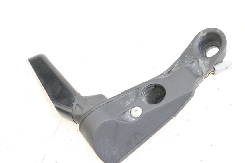 photo de REAR RIGHT TURN SIGNAL HUSQVARNA SVARTPILEN 401 (2018 - 2023) - Zoom on usage condition