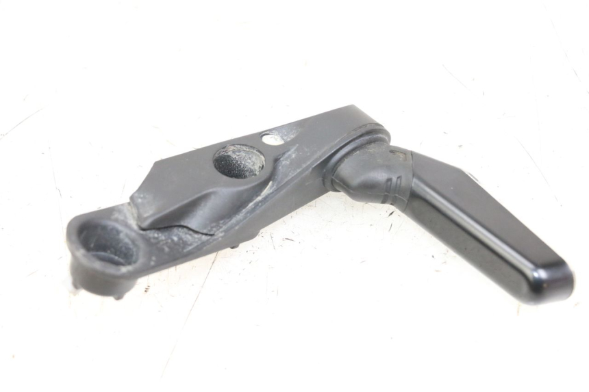 photo de REAR RIGHT TURN SIGNAL HUSQVARNA SVARTPILEN 401 (2018 - 2023) - Alternative perspective