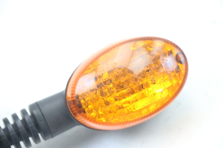 photo de REAR RIGHT TURN SIGNAL KAWASAKI ZR7 ZR-7 S 750 (1999 - 2004) - Zoom on usage condition