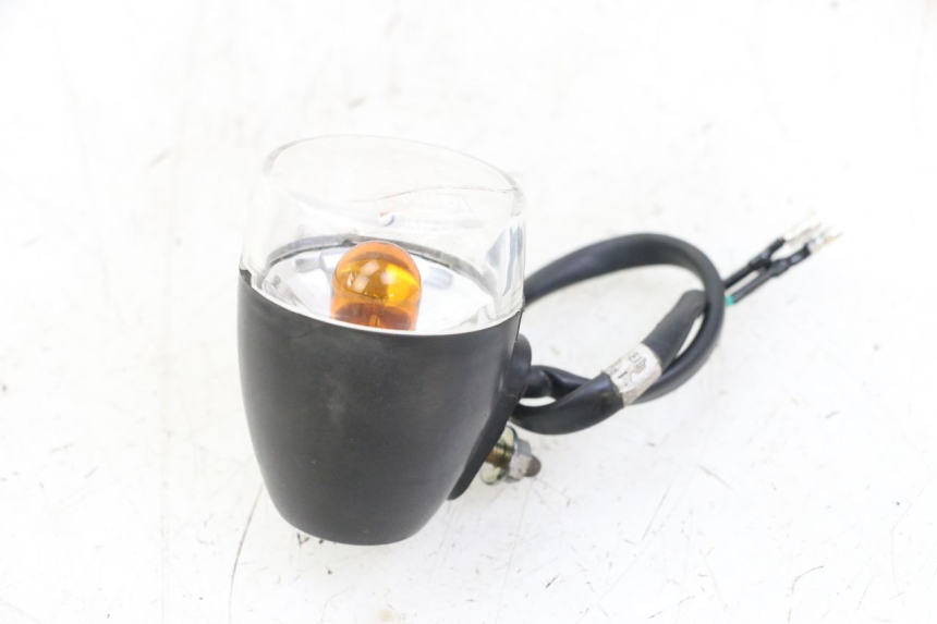 photo de REAR RIGHT TURN SIGNAL KYMCO AGILITY 4T 50 (2018 - 2022) - Zoom on usage condition