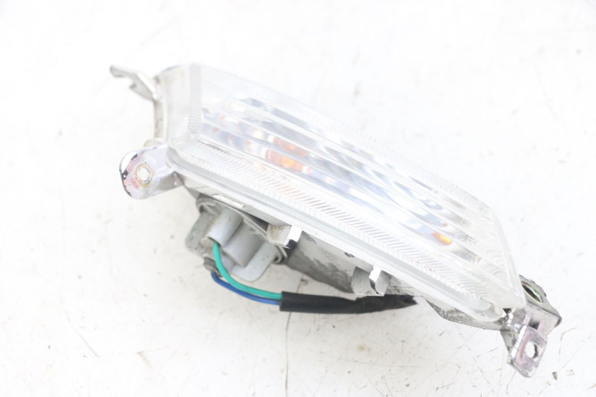 photo de RIGHT REAR TURN SIGNAL KYMCO LIKE 125 (2009 - 2016) - Technical close-up
