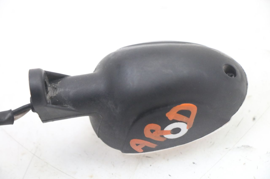 photo de REAR RIGHT TURN SIGNAL PIAGGIO NRG POWER PUREJET 50 (2018 - 2021) - Alternative perspective