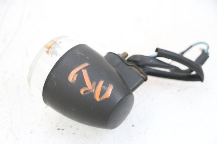 photo de REAR RIGHT TURN SIGNAL SYM ORBIT 2 4T 50 (2008 - 2017) - Alternative perspective