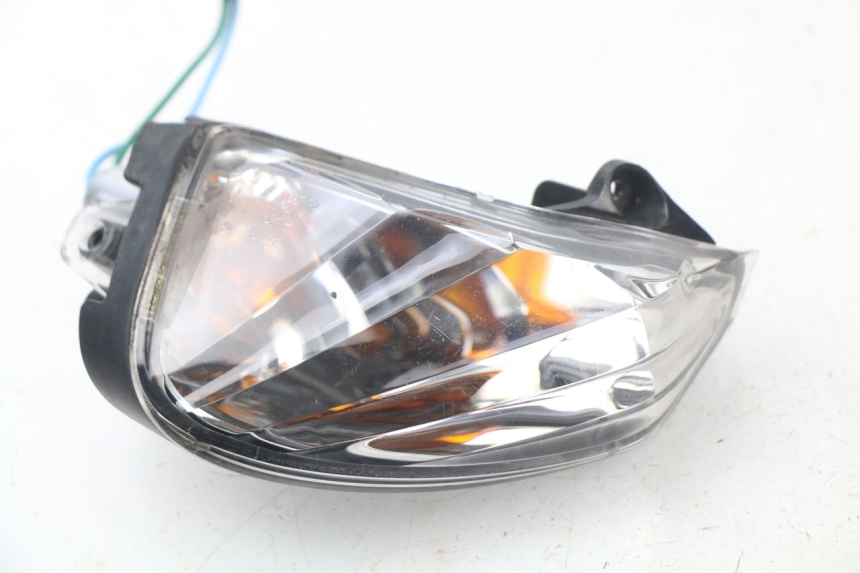 photo de REAR RIGHT TURN SIGNAL HONDA PCX (JF47) 125 (2012 - 2013) - Technical close-up