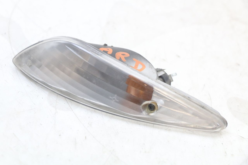 photo de REAR RIGHT TURN SIGNAL PEUGEOT ELYSTAR 50 (2002 - 2014) - Zoom on usage condition