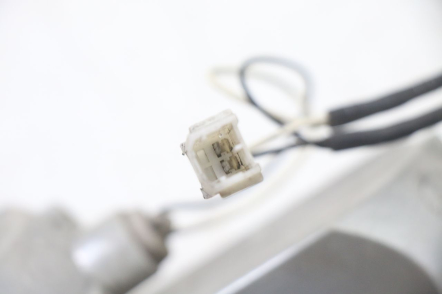 photo de RIGHT REAR TURN SIGNAL PIAGGIO X8 125 (2004 - 2007) - Product overview