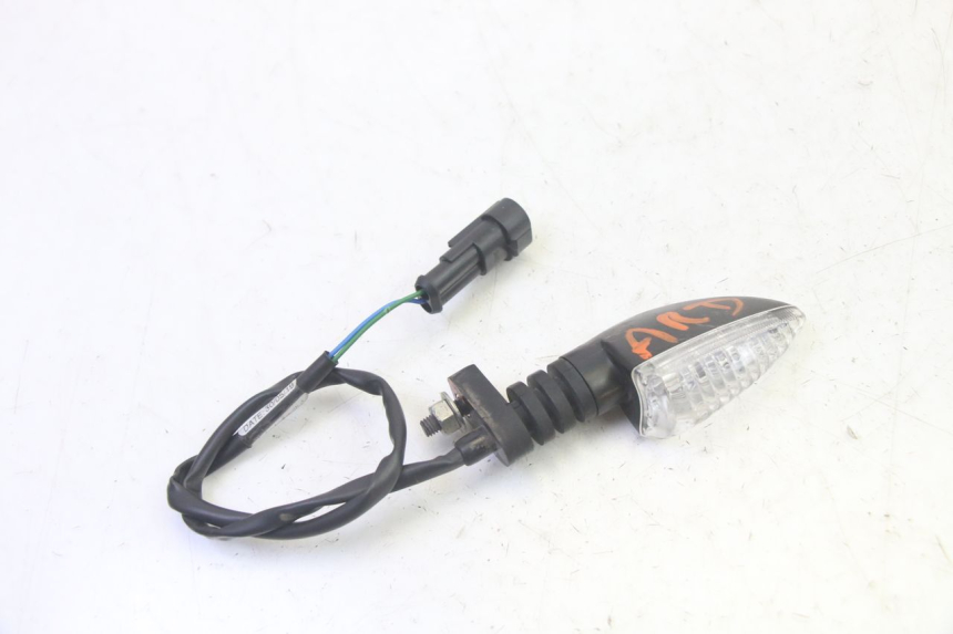 photo de REAR RIGHT TURN SIGNAL LIGIER PULSE 3 1 (2014 - 2020) - Zoom on usage condition