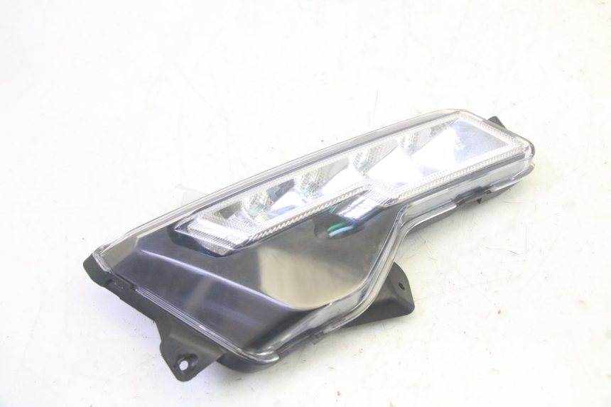 photo de REAR RIGHT TURN SIGNAL EFUN PUSA 1 - Alternative perspective