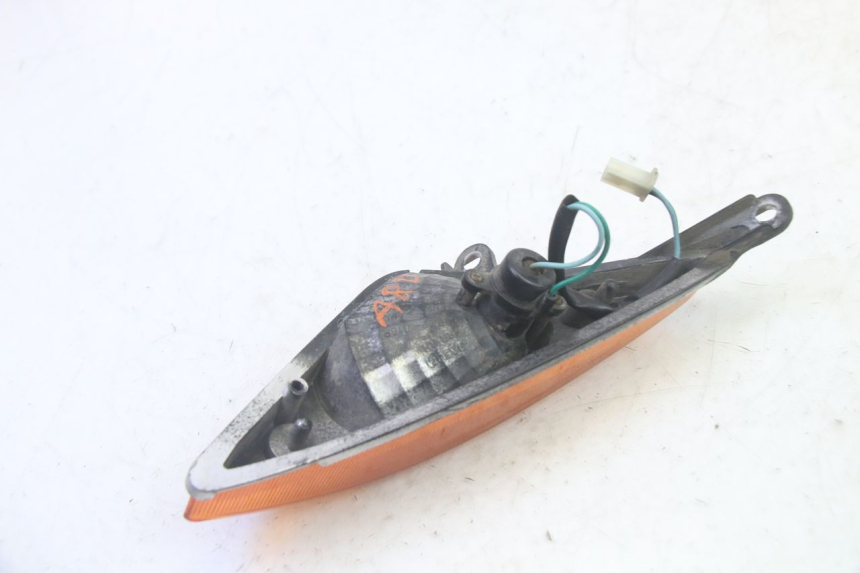 photo de REAR RIGHT TURN SIGNAL DAELIM S1 125 (2007 - 2016) - Technical close-up