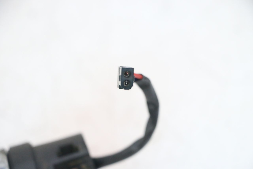 photo de REAR RIGHT TURN SIGNAL APRILIA SCARABEO GT TOURING 125 (1999 - 2005) - Zoom on usage condition