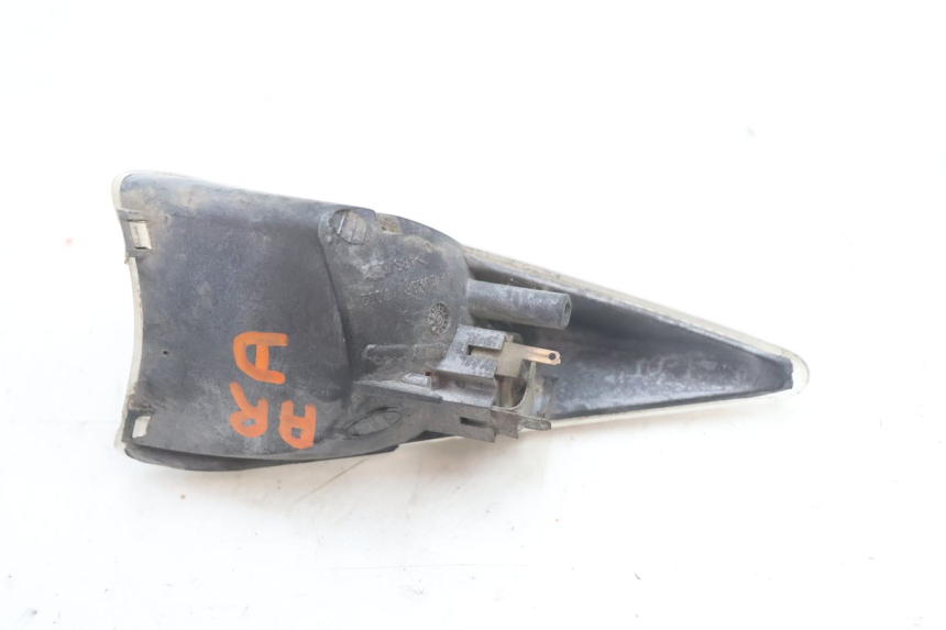 photo de REAR RIGHT TURN SIGNAL PEUGEOT SPEEDFIGHT 2 AC 50 (2000 - 2009) - Alternative perspective