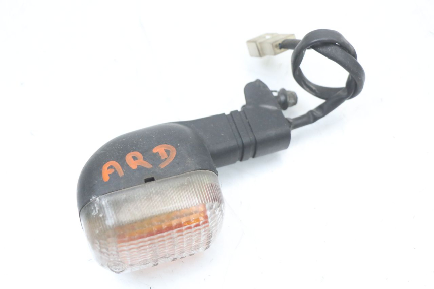 photo de REAR RIGHT TURN SIGNAL APRILIA SR CARB LC 2T 50 (2004 - 2012) - Alternative perspective