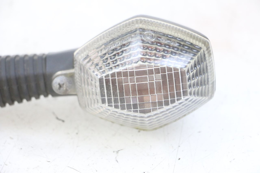 photo de REAR RIGHT TURN SIGNAL SUZUKI GSX F GSXF 650 (2007 - 2015) - Surface and material condition