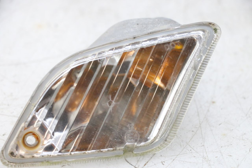 photo de RIGHT REAR TURN SIGNAL PIAGGIO VESPA GTS SUPER IE 125 (2009 - 2016) - Component detail