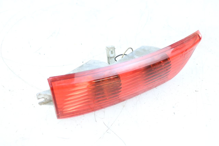 photo de RIGHT REAR TURN SIGNAL PIAGGIO X8 125 (2004 - 2007) - Component detail