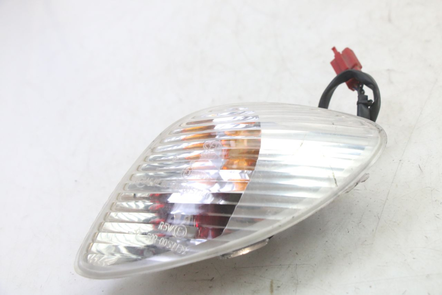 photo de REAR RIGHT TURN SIGNAL PIAGGIO X9 EVOLUTION 125 (2003 - 2007) - Component detail