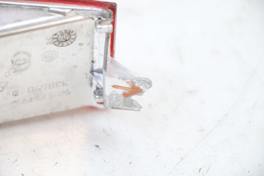 photo de RIGHT REAR TURN SIGNAL PIAGGIO XEVO - X EVO 125 (2007 - 2017) - Checked used part