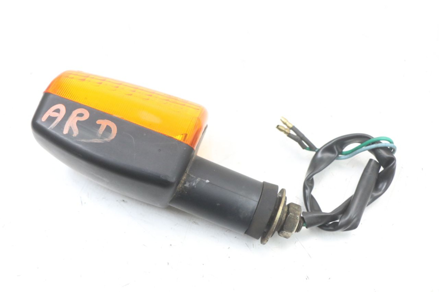 photo de REAR RIGHT TURN SIGNAL SYM XS 125 (2007 - 2016) - Alternative perspective