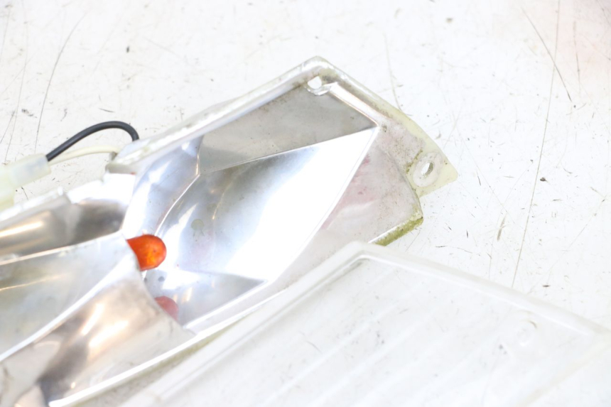 photo de RIGHT REAR TURN SIGNAL PIAGGIO ZIP 2T 50 (2009 - 2019) - Distinctive features