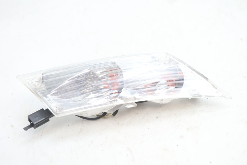 photo de RIGHT REAR TURN SIGNAL PIAGGIO ZIP 2T 50 (2009 - 2019) - Technical close-up