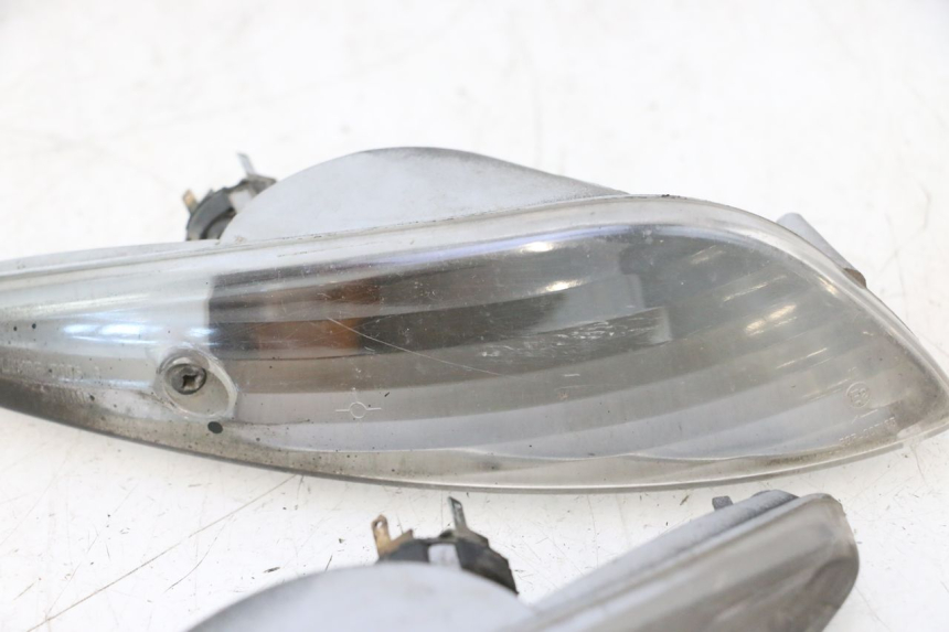 photo de REAR TURN SIGNAL PEUGEOT ELYSTAR 50 (2002 - 2014) - Additional view of the item