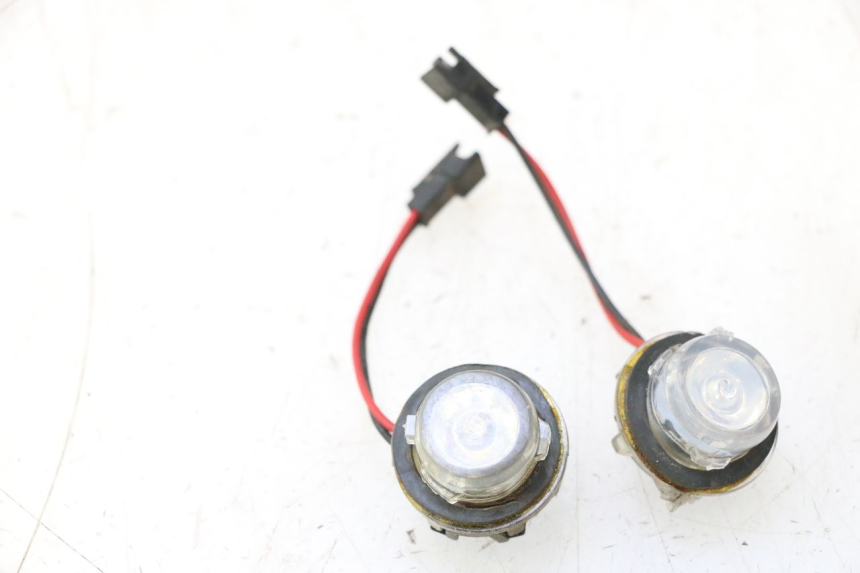 photo de REAR TURN SIGNAL JM MOTORS EVOLIS 4T 50 (2018 - 2022) - Zoom on usage condition
