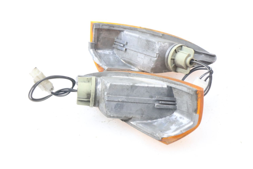 photo de REAR TURN SIGNAL PIAGGIO FLY 125 (2005 - 2012) - Alternative perspective