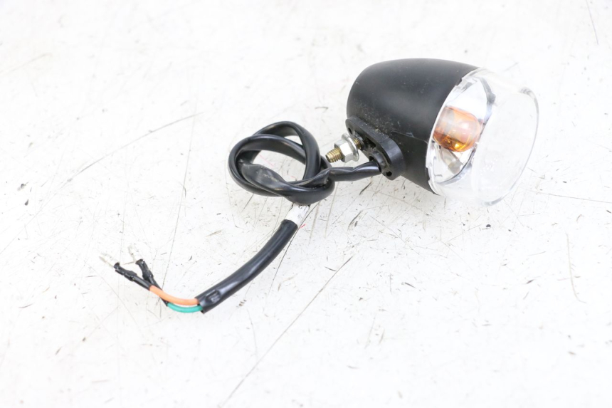 photo de LEFT REAR TURN SIGNAL KYMCO AGILITY 4T 50 (2018 - 2022) - Zoom on usage condition