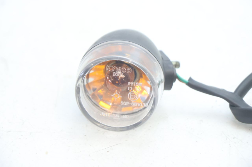 photo de LEFT REAR TURN SIGNAL KYMCO AGILITY 4T 50 (2005 - 2018) - Zoom on usage condition