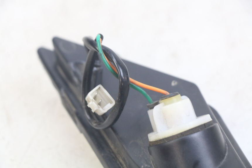 photo de LEFT REAR TURN SIGNAL NECO ALEXONE 125 (2017 - 2024) - Zoom on usage condition