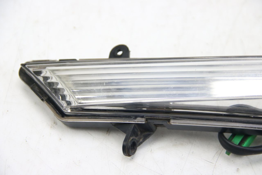 photo de LEFT REAR TURN SIGNAL ECCITY ARTELEC 670 1 (2013 - 2017) - Zoom on usage condition