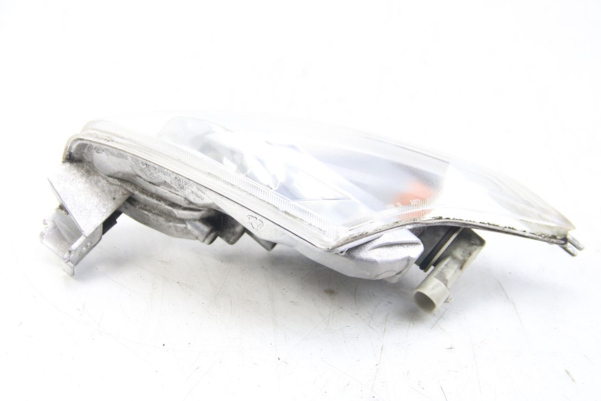 photo de LEFT REAR TURN SIGNAL PIAGGIO BEVERLY 125 (2010 - 2015) - Zoom on usage condition