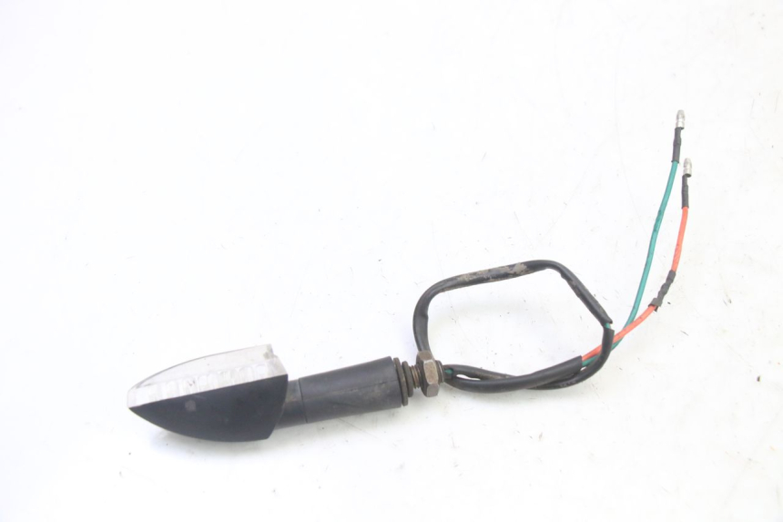 photo de REAR LEFT TURN SIGNAL ORCAL CAVARO 4T 50 (2019 - 2023) - Zoom on usage condition