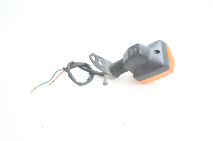 photo de REAR LEFT TURN SIGNAL HONDA CB TWO FIFTY 250 (1991 - 2002) - Fixing points details