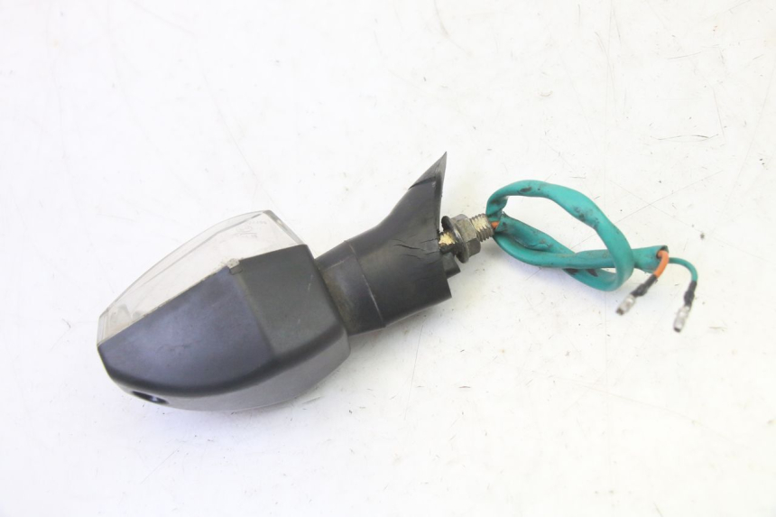 photo de LEFT REAR TURN SIGNAL SYM CROX 4T 50 (2016 - 2023) - Technical close-up