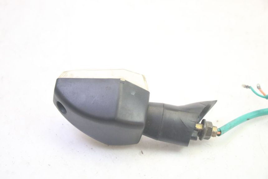 photo de LEFT REAR TURN SIGNAL SYM CROX 4T 50 (2016 - 2023) - Technical close-up