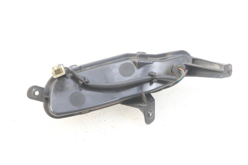 photo de LEFT REAR TURN SIGNAL PEUGEOT DJANGO 2T 50 (2014 - 2019) - Alternative perspective