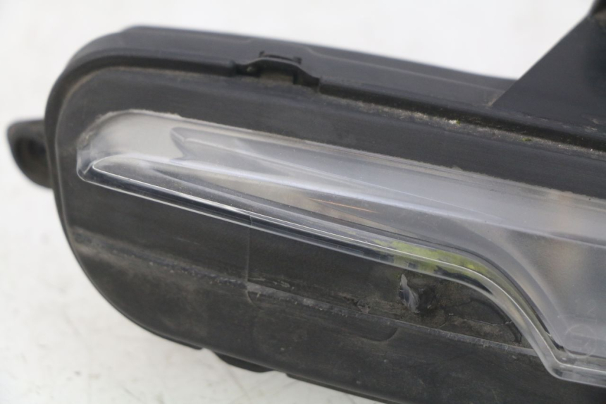 photo de LEFT REAR TURN SIGNAL PEUGEOT DJANGO 2T 50 (2014 - 2019) - Surface and material condition