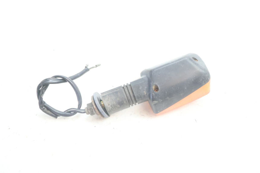 photo de REAR LEFT TURN SIGNAL SUZUKI DR S 600 (1985 - 1989) - Alternative perspective