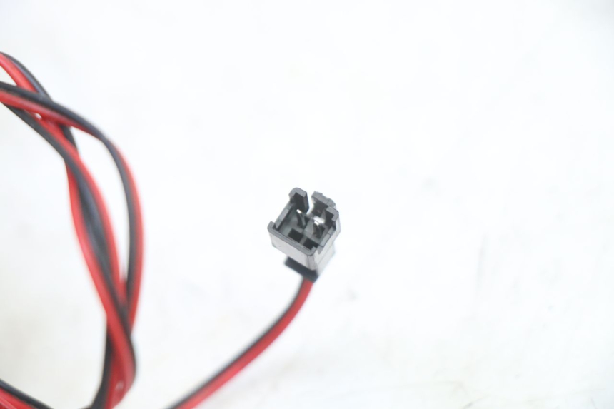 photo de REAR LEFT TURN SIGNAL URBANGLIDE E-CROSS PRO 1 - Fixing points details