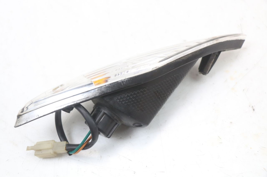 photo de REAR LEFT TURN SIGNAL SYM FIDDLE 3 III 50 (2014 - 2020) - Technical close-up