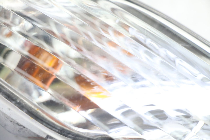 photo de REAR LEFT TURN SIGNAL SYM FIDDLE 3 III 50 (2014 - 2020) - Alternative perspective