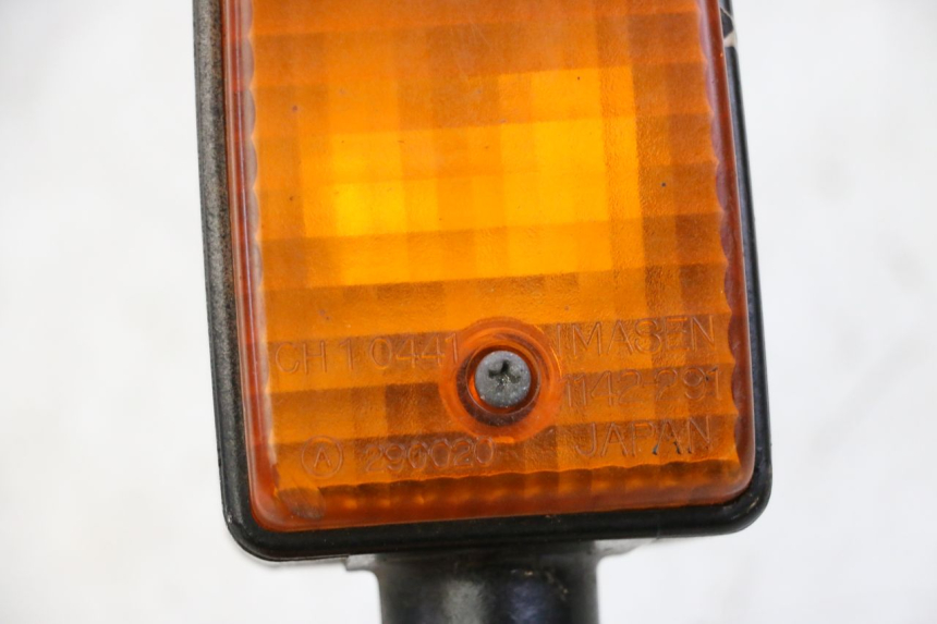photo de REAR LEFT TURN SIGNAL YAMAHA FJ 36Y 1100 (1984 - 1985) - Zoom on usage condition