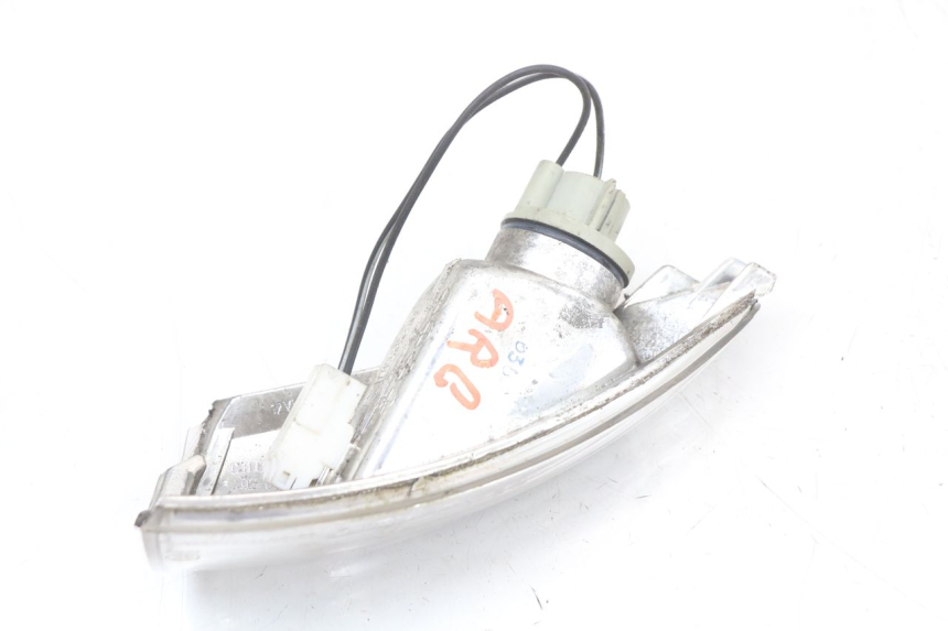 photo de LEFT REAR TURN SIGNAL PIAGGIO FLY 2T 50 (2004 - 2017) - Zoom on usage condition