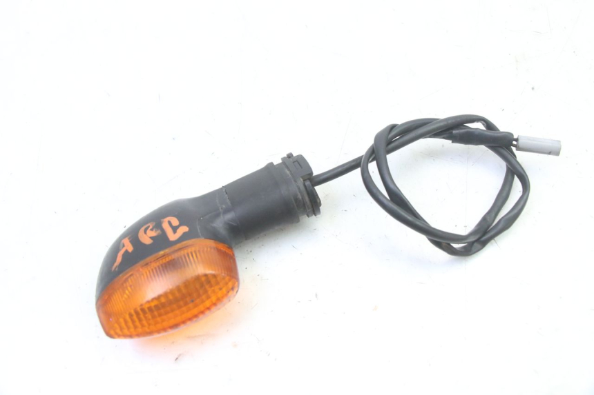 photo de REAR LEFT TURN SIGNAL YAMAHA FZ6 FAZER S2 600 (2007 - 2011) - Main view