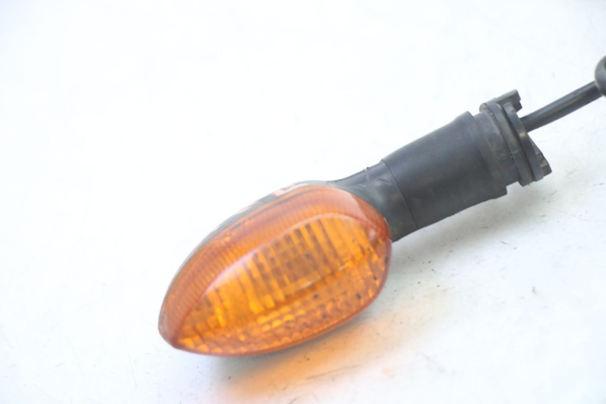 photo de REAR LEFT TURN SIGNAL YAMAHA FZ6 FAZER S2 600 (2007 - 2011) - Zoom on usage condition