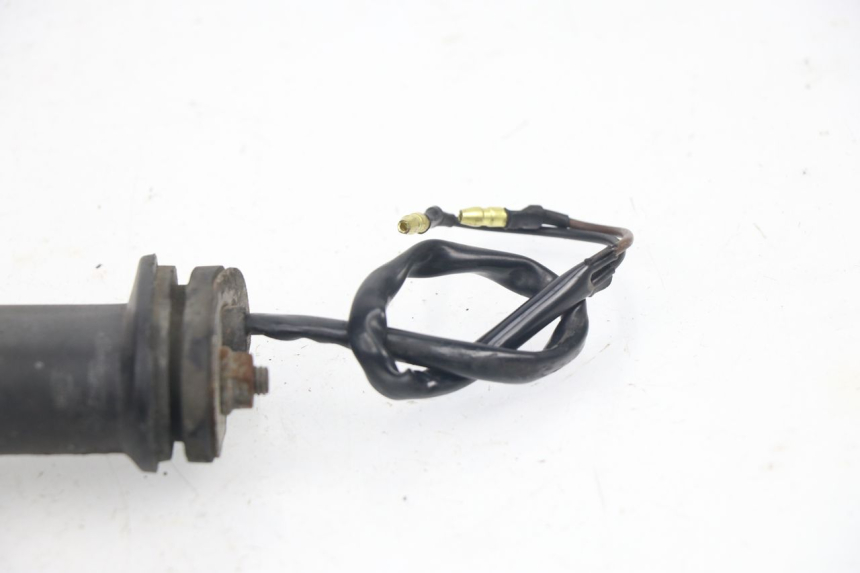 photo de REAR LEFT TURN SIGNAL YAMAHA FZS FAZER 600 (1998 - 2001) - Technical close-up